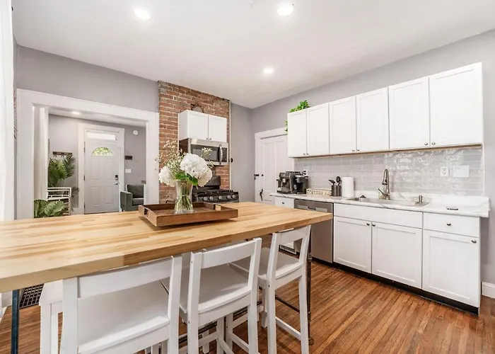 Luxe 3br - Hot Tub And Parking - Near Osu & Downtown Villa