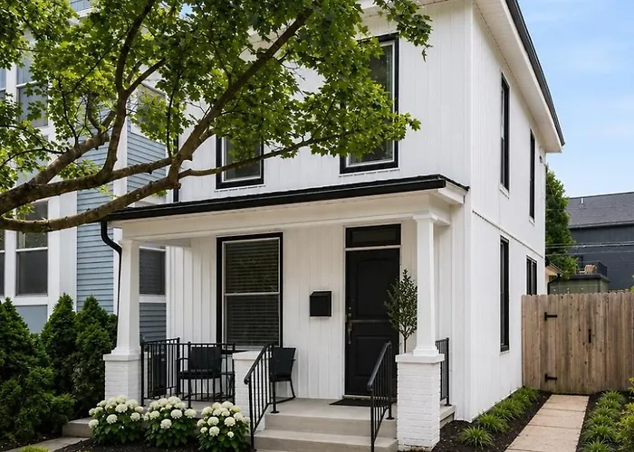 Luxe 3br - Hot Tub And Parking - Near Osu & Downtown Villa