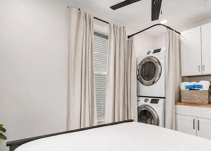 Luxe 3br - Hot Tub And Parking - Near Osu & Downtown Columbus